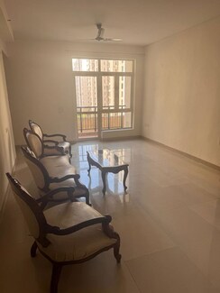 2 BHK Apartment For Rent in Jaypee Green Wish town Klassic