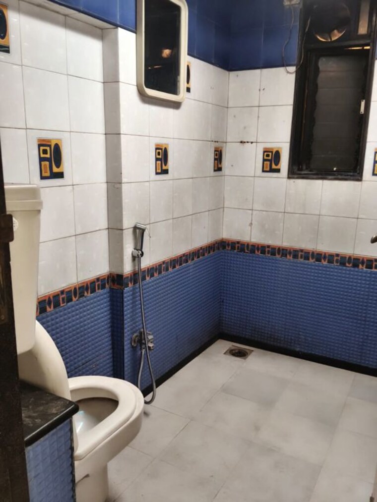 Balcony, vakola 2 Bedroom 750 Sq.Ft. Apartment In Vakola Mumbai 10186404