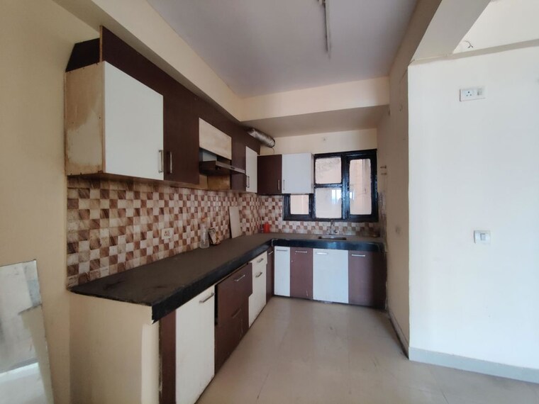 Kitchen, rps-savana 3 Bedroom 1661 Sq.Ft. Apartment In Sector 88 Faridabad 10186332