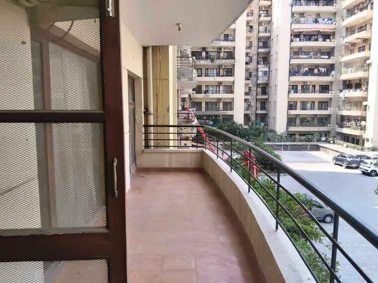 Balcony, rps-savana 3 Bedroom 1661 Sq.Ft. Apartment In Sector 88 Faridabad 10186332