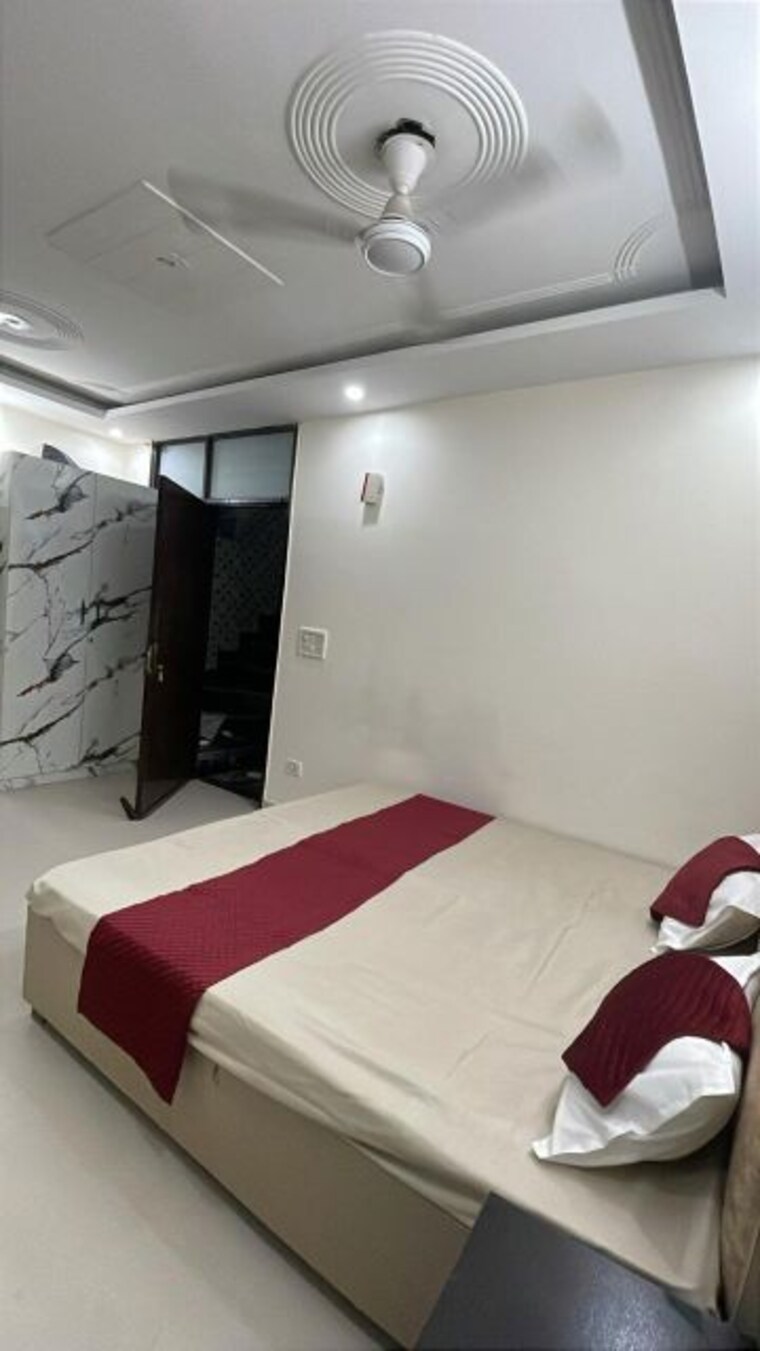 Master Bedroom, vipul-square 1 RK 450 Sq.Ft. Builder Floor In Sushant Lok I Gurgaon 10186534