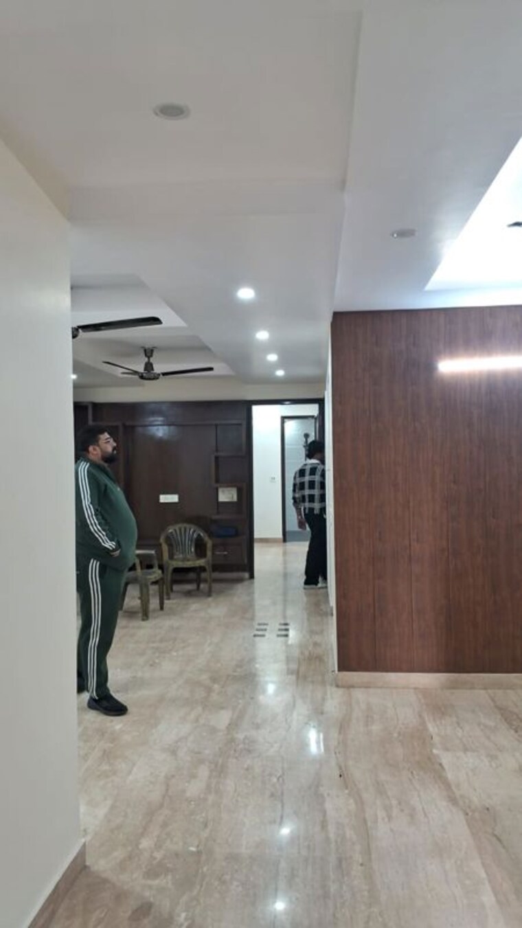 Kitchen, vivek vihar 3 Bedroom 1600 Sq.Ft. Builder Floor In Vivek Vihar Delhi 10186605