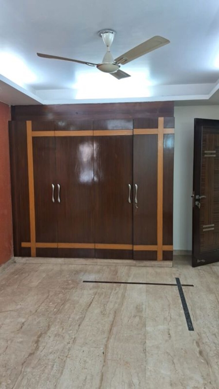 Room, vivek vihar 3 Bedroom 1600 Sq.Ft. Builder Floor In Vivek Vihar Delhi 10186605