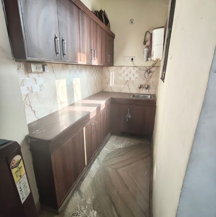 Kitchen, sector 12 2 Bedroom 800 Sq.Ft. Builder Floor In Sector 12 Noida 10186712
