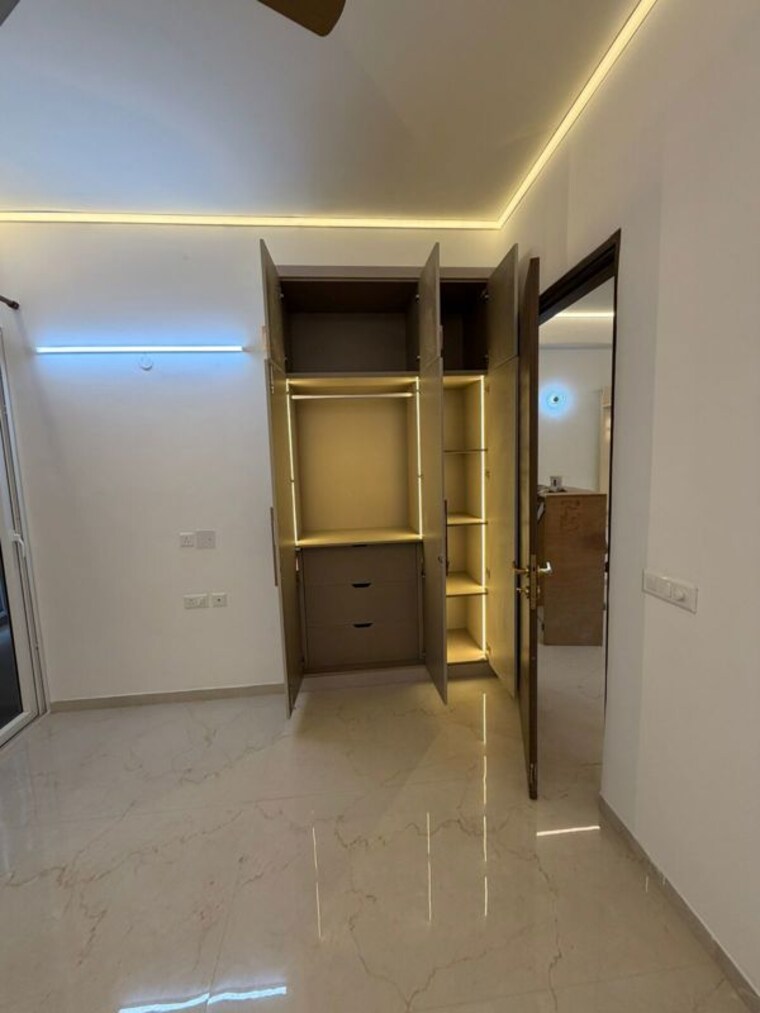 undefined, smart-world-orchard 3 Bedroom 1630 Sq.Ft. Apartment In Sector 61 Gurgaon 10186821