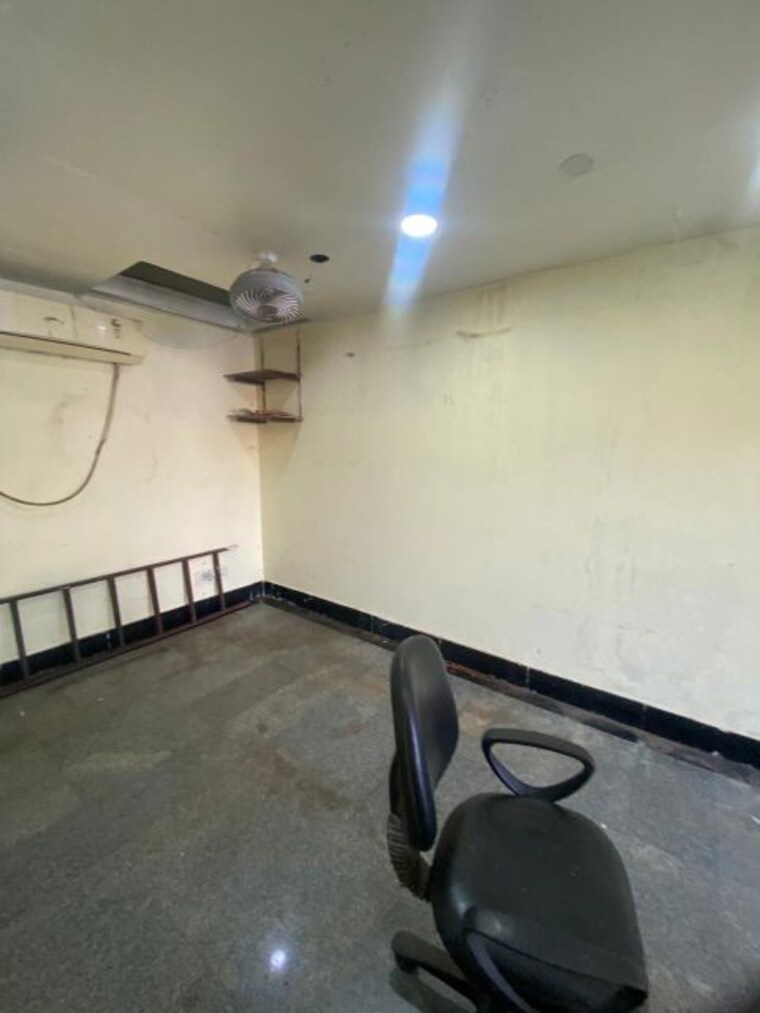 Floor Plan, mapsko-krishna-apra-plaza Commercial Shop 430 Sq.Ft. In Alpha 1 Greater Noida Greater Noida 10186833