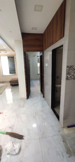 1 BHK + Extra Room Apartment For Rent in Ghatkopar East