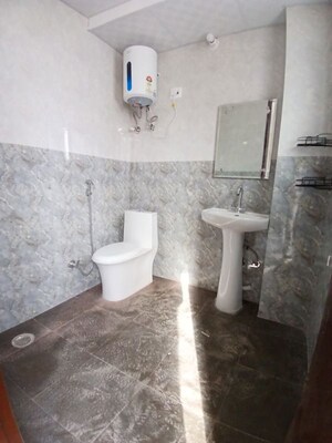 Bathroom in 2 BHK Builder Floor at Uday Arden 45, Sector 45 – for Rent