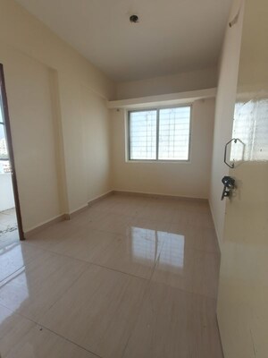 Room in 2 BHK Apartment at Sulai Complex, Mohammadwadi – for Rent