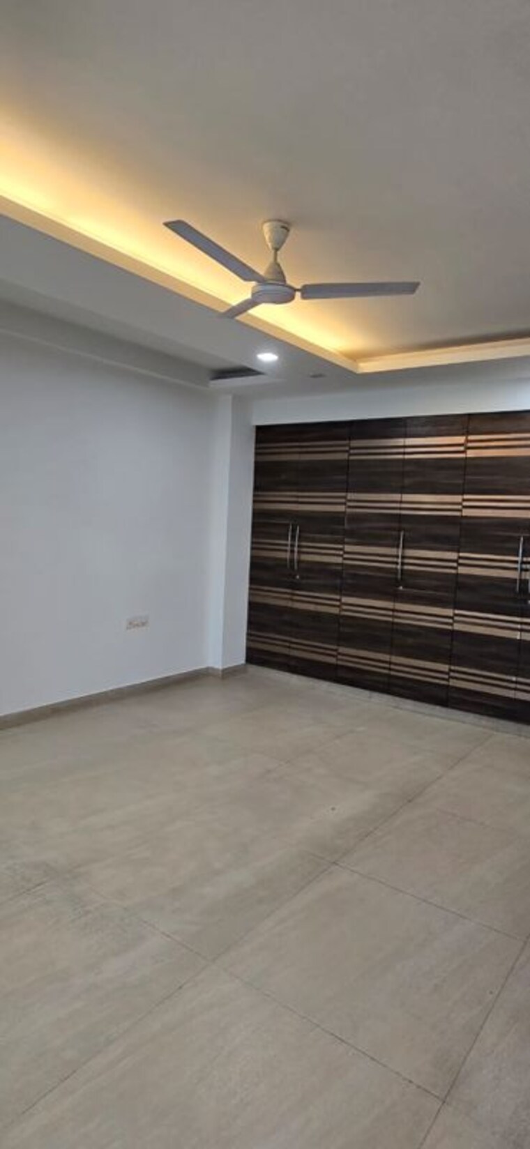 Room, dayanand vihar 3 Bedroom 1800 Sq.Ft. Builder Floor In Dayanand Vihar Delhi 10186984