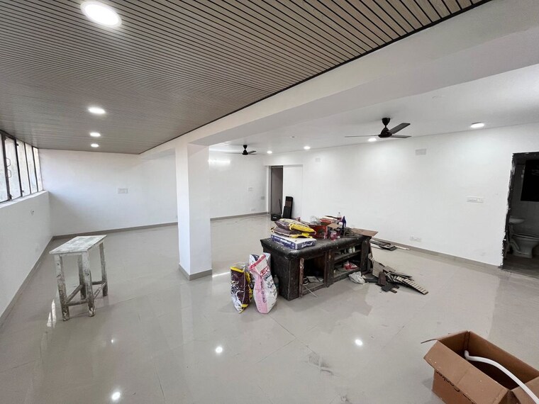 Team Area, greater kailash ii Commercial Office Space 2000 Sq.Ft. In Greater Kailash ii Delhi 10186971