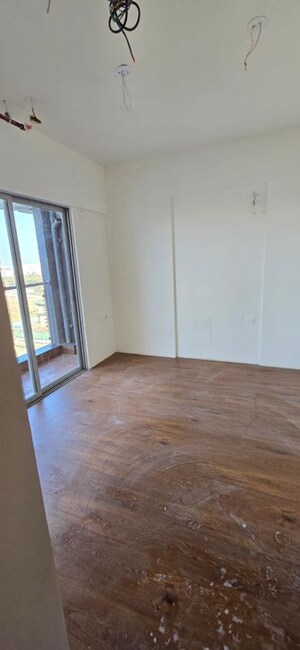 Room in 2 BHK Apartment at Gera Planet Of Joy, Kharadi – for Sale