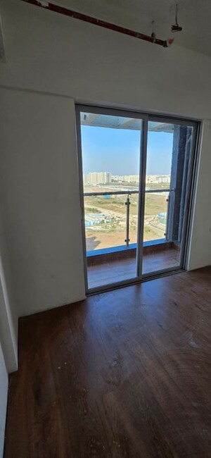 Room in 2 BHK Apartment at Gera Planet Of Joy, Kharadi – for Sale