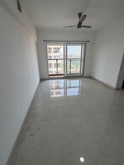 2 BHK Apartment For Rent in Vaibhavlaxmi Queens Glory
