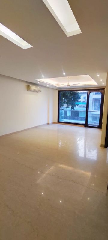 3 BHK + Servant Room Builder Floor For Rent in Green Park