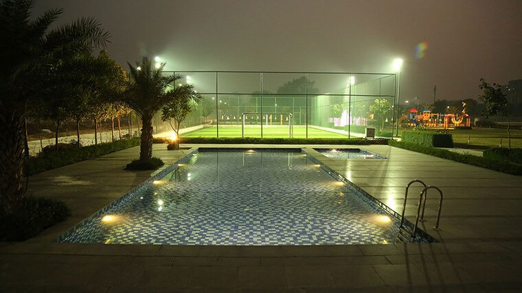 Swimming Pool, sector 89 4 Bedroom 2700 Sq.Ft. Builder Floor In Sector 89 Faridabad 10188220
