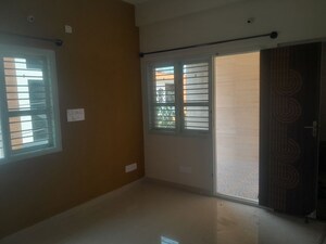 Room in 2 BHK Builder Floor at Nri Layout – for Rent