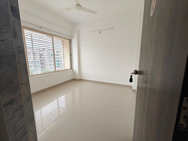 Room, sargasan 2 Bedroom 155 Sq.Yd. Apartment In Sargasan Gandhinagar 10188314