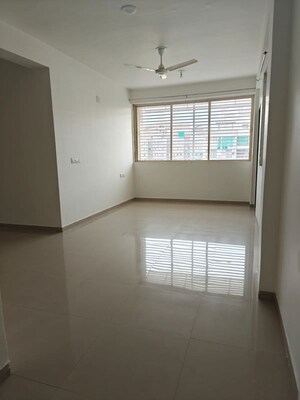 Room in 2 BHK Apartment at Sargasan – for Rent