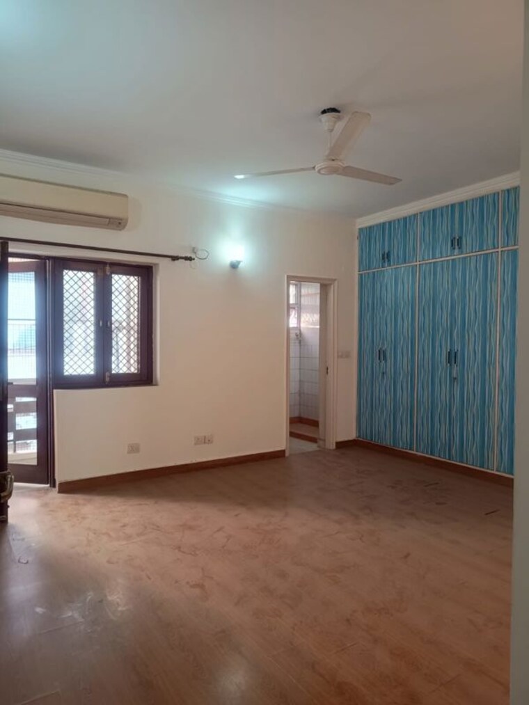 Room, vasant vihar 3 Bedroom 1800 Sq.Ft. Builder Floor In Vasant Vihar Delhi 10186309
