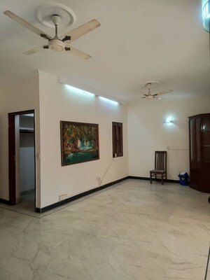 Room in 3 BHK Builder Floor at Vasant Vihar – for Rent