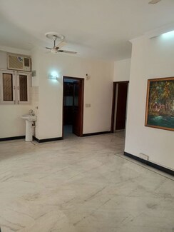 3 BHK + Servant Room Builder Floor For Rent in Vasant Vihar