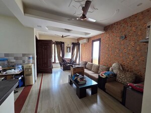 2 BHK Builder Floor For Rent in Sector 9