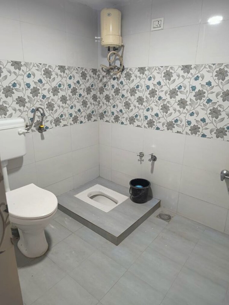 Bathroom, jivraj park 1 Bedroom 990 Sq.Ft. Villa In Jivraj Park Ahmedabad 10188327