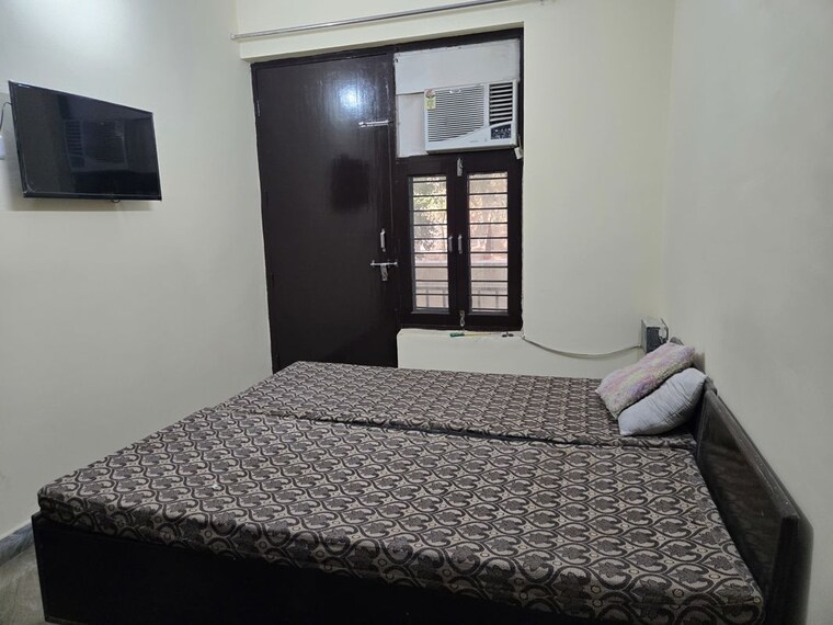 Bedroom, sector 47 1 Bedroom 600 Sq.Ft. Builder Floor In Sector 47 Gurgaon 10188425