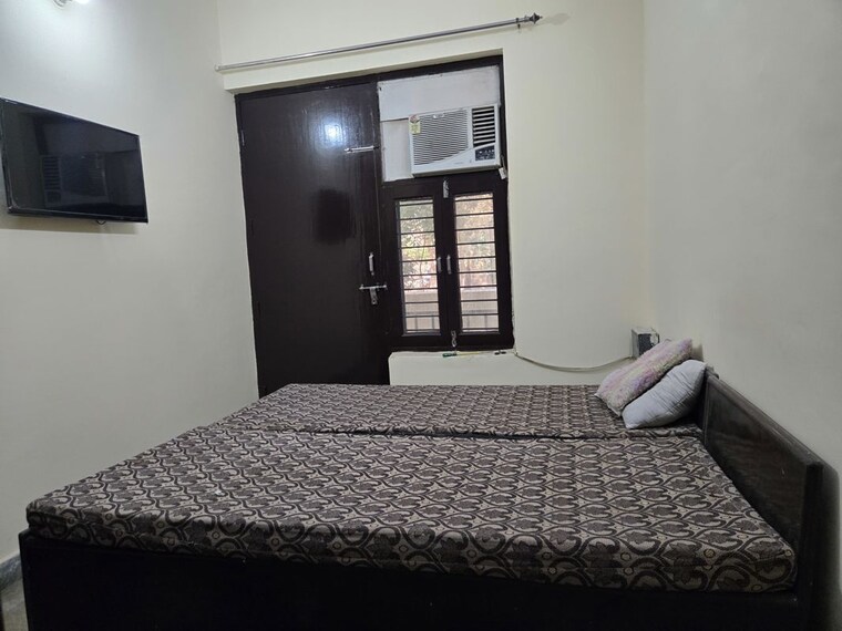 Bedroom, sector 47 1 Bedroom 600 Sq.Ft. Builder Floor In Sector 47 Gurgaon 10188425