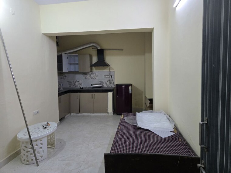 Bedroom, sector 47 1 Bedroom 600 Sq.Ft. Builder Floor In Sector 47 Gurgaon 10188425
