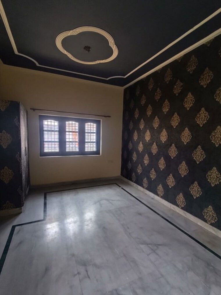  Parking, dehrakhas 3 Bedroom 2200 Sq.Ft. Independent House In Dehrakhas Dehradun 10188503