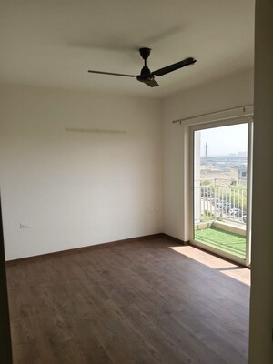 3 BHK Apartment For Rent in Shapoorji Pallonji Joyville Phase 2, Sector 102