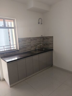 Room in 3 BHK Apartment at Shapoorji Pallonji Joyville Phase 2, Sector 102 – for Rent