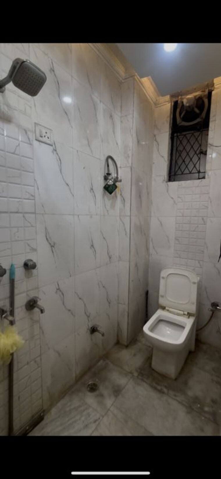 Bathroom, govindpuri 1 Bedroom 50 Sq.Yd. Builder Floor In Govindpuri Delhi 10188517