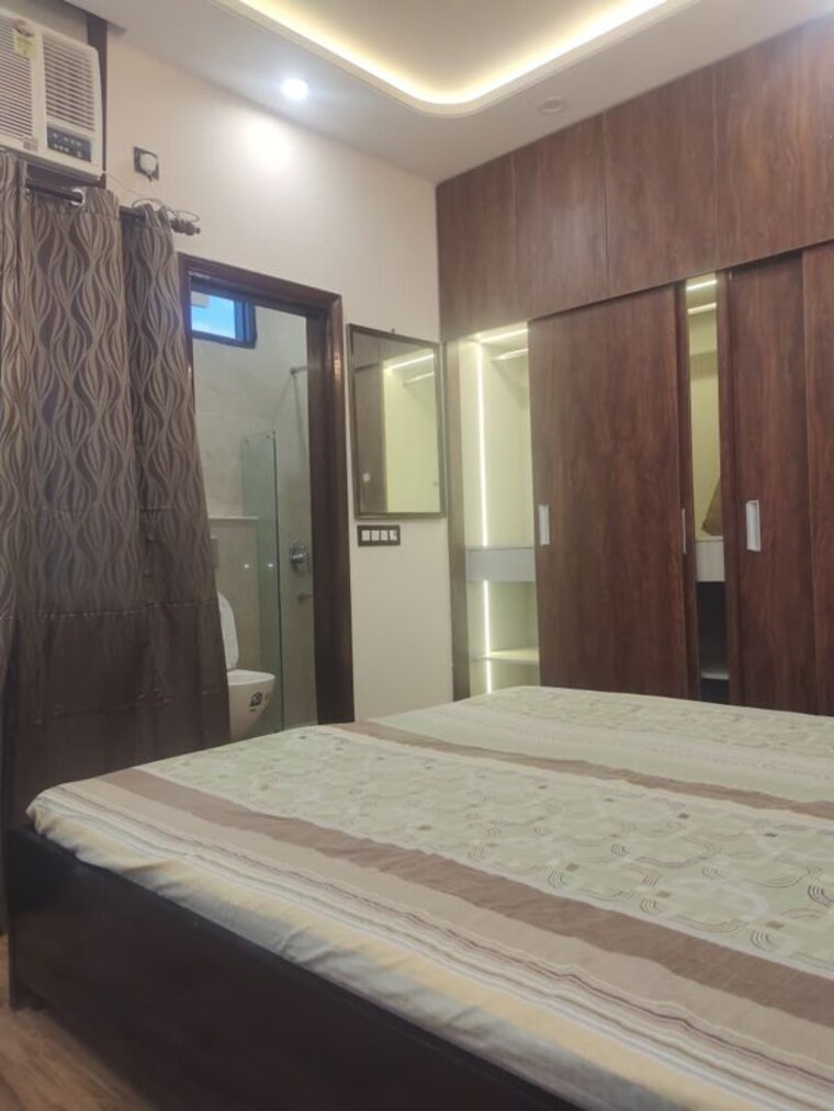 Room, lajpat nagar 4 2 Bedroom 900 Sq.Ft. Builder Floor In Lajpat Nagar 4 Delhi 10188573