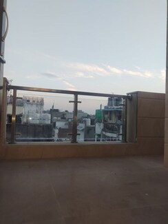 2 BHK + Extra Room Builder Floor For Rent in Lajpat Nagar 4