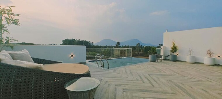 Swimming Pool, esteem-misty-hills-plots 4 Bedroom 8000 Sq.Ft. Villa In Devanahalli Bangalore 10188538