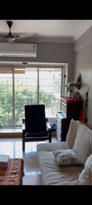 Team Area in 1 BHK Apartment at Bhoomi Classic, Malad West – for Rent