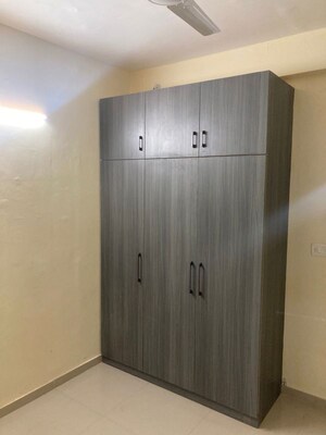 Room in 3 BHK Apartment at Pyramid Altia, Sector 70 – for Rent