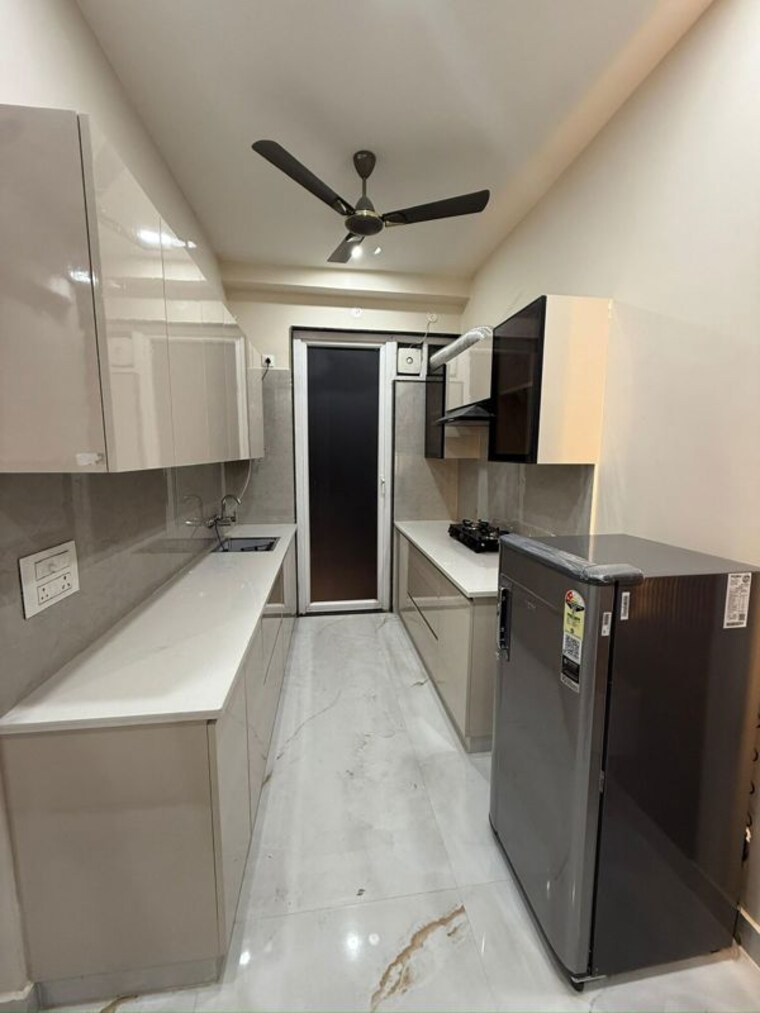 Kitchen, sector 44 Studio 650 Sq.Ft. Builder Floor In Sector 44 Gurgaon 10188744