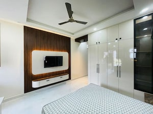 Bedroom in Studio Builder Floor at Sector 44 – for Rent