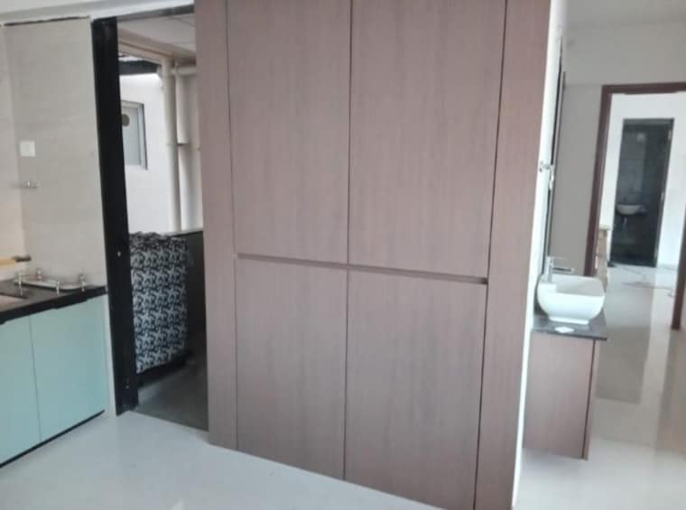 Bathroom, bptp-district-faridabad 3 Bedroom 1668 Sq.Ft. Builder Floor In Sector 81 Faridabad 10188696