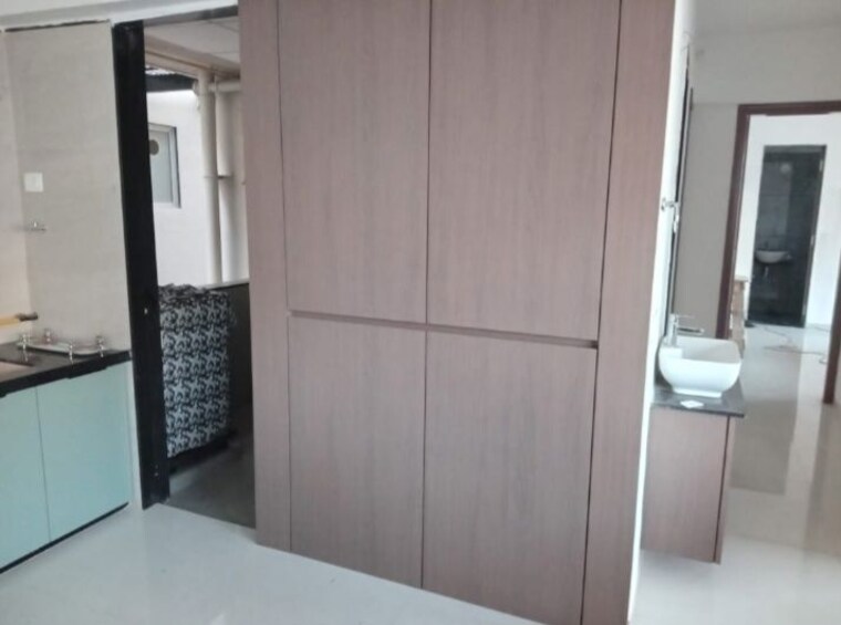 Bathroom, bptp-district-faridabad 3 Bedroom 1636 Sq.Ft. Builder Floor In Sector 81 Faridabad 10188735