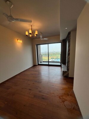 Room in 4 BHK Apartment at BPTP Park Prime, Sector 66 – for Rent