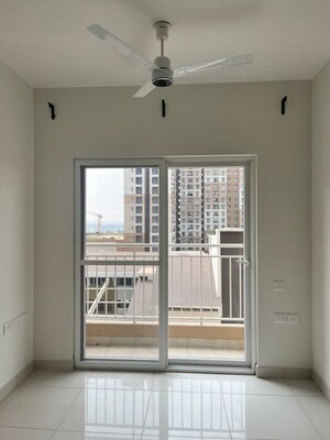 Room in 2 BHK Apartment at Brigade El Dorado, Bagaluru – for Rent