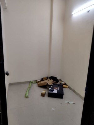 Furnished Amenities in 2.5 BHK Apartment at Logix Blossom County, Sector 137 – for Rent