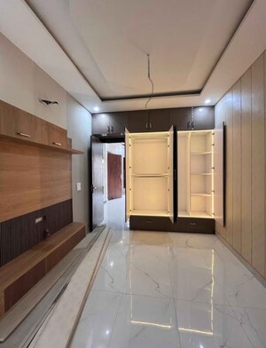 Room in 3 BHK Independent House at Sector 125 – for Sale