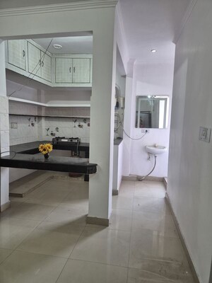 Building Lobby in 1.5 BHK Apartment at Gomti Nagar – for Rent