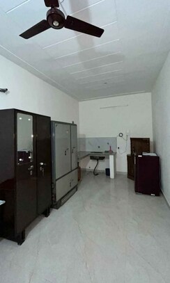1 Rk+ Study Room Independent House For Rent in Kharar
